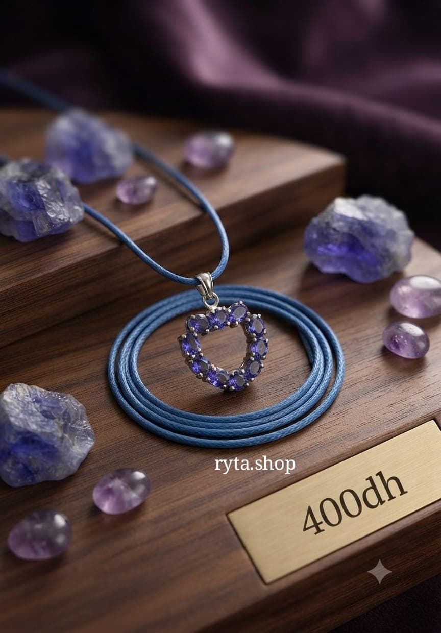 Collier en Cuir avec Pendentif Coeur